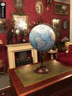 Grote wereldbol vintage blauw op houten voet, Ophalen of Verzenden