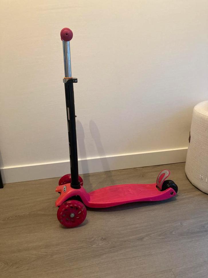 Step met 3 Lichtgevende Wielen 3-6 jaar roze, Kinderen en Baby's, Speelgoed | Buiten | Voertuigen en Loopfietsen, Zo goed als nieuw