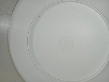 Tupperware beschikbaar voor biedingen