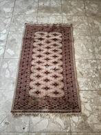 Vintage Tapijt 128x73 – Licht Midden, Donkere Rand, Ophalen, Gebruikt, 50 tot 100 cm, Rechthoekig