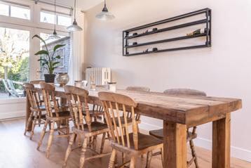 Lange robuuste houten tafel 330x80 beschikbaar voor biedingen