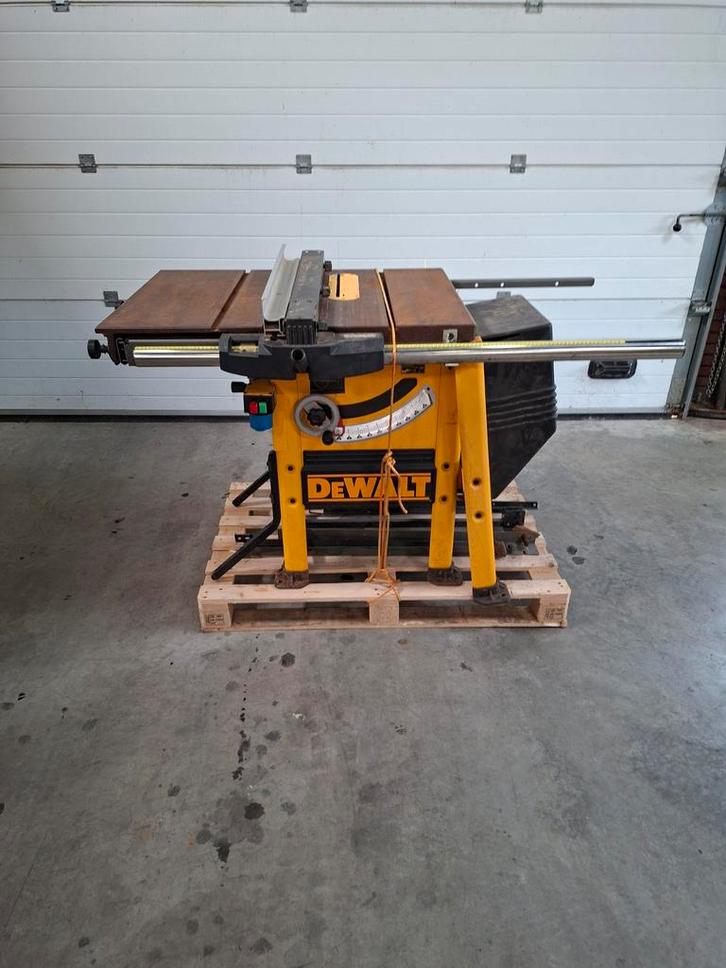 Dewalt zaagtafel,Dewalt DW746, Dewalt cirkelzaagmachine, Doe-het-zelf en Verbouw, Gereedschap | Zaagmachines, Ophalen