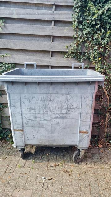 Containerbak op Wielen beschikbaar voor biedingen