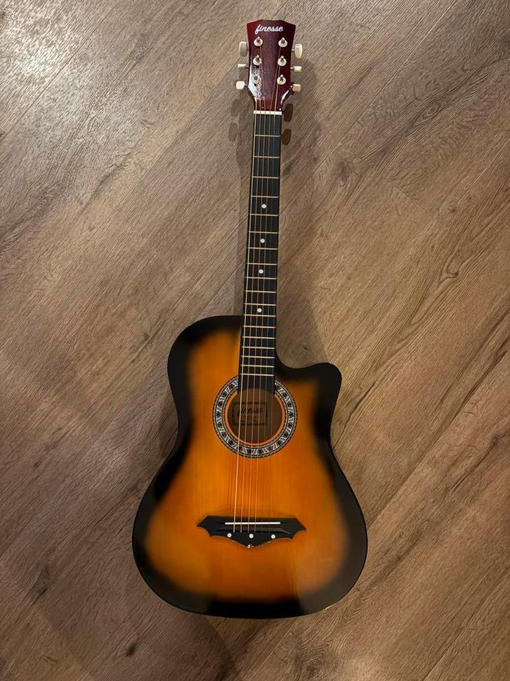 Finesse Akoestische gitaar, Muziek en Instrumenten, Snaarinstrumenten | Gitaren | Akoestisch, Zo goed als nieuw, Klassieke of Spaanse gitaar