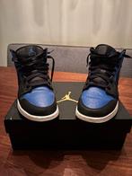 Nike Air Jordan 1 MID - Maat 38.5, Ophalen of Verzenden, Zo goed als nieuw, Blauw, Sneakers of Gympen