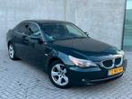 Goedrijdende BMW 5-Serie E60 520i Automaat Sedan 170PK/APK!, Achterwielaandrijving, Beige, Bedrijf, Parkeersensor
