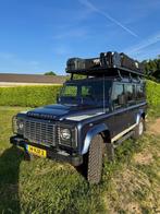 Land Rover Defender 110 SE Youngtimer te koop, Auto's, Land Rover, Stoelverwarming, Zwart, 4 cilinders, Leder en Stof