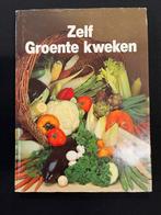 Zelf Groente Kweken - Tuinieren Boek, Boeken, Ophalen of Verzenden, Gelezen, Moestuin