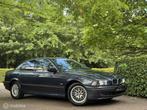 BMW 5-serie 530i Edition - Youngtimer - Leder - NAP - Stoelv, Auto's, BMW, Automaat, Achterwielaandrijving, Gebruikt, Blauw