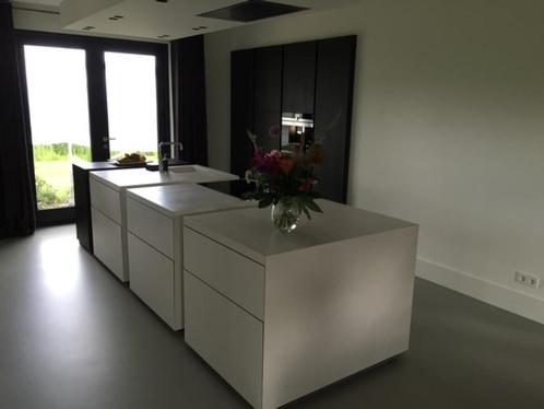 iets speciaals... de DRIEBLOK, Huis en Inrichting, Keuken | Complete keukens, Gebruikt, Overige typen, Wit, Composiet, Ophalen