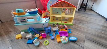 Peppa Big Huis en Boot met Accessoires beschikbaar voor biedingen