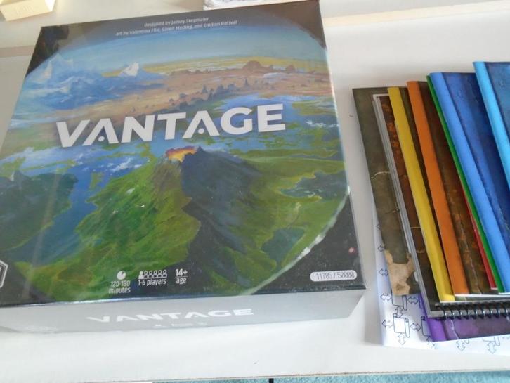 Vantage bordspel (Engels), Hobby en Vrije tijd, Gezelschapsspellen | Bordspellen, Een of twee spelers, Drie of vier spelers, Vijf spelers of meer