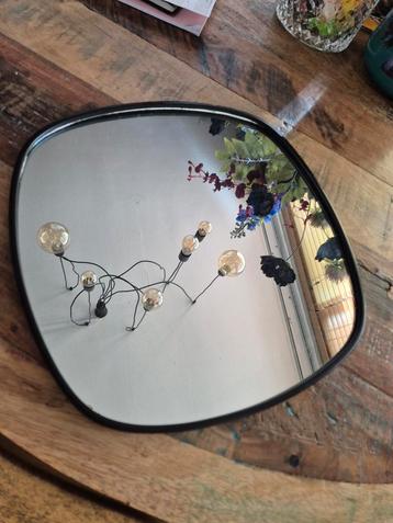 Malmo Spiegel Leen Bakker 33x33 beschikbaar voor biedingen