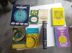 7 stuks astrologie horoscopie boeken. Samen 14 euro, Ophalen of Verzenden, Gelezen, Astrologie, Achtergrond en Informatie