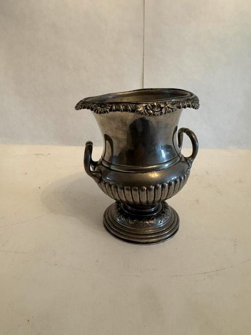 Oud verzilverd gedecoreerde kelk ( gemerkt, Antiek en Kunst, Curiosa en Brocante, Ophalen of Verzenden