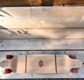 Diverse longboards beschikbaar voor biedingen