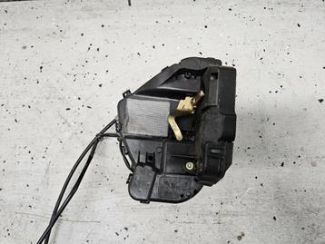 W211 S211 E Klasse Mercedes Benz Portierslot achter links beschikbaar voor biedingen
