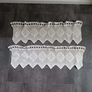Gordijnen/ valletjes, gehaakt in de jaren 70, vintage beschikbaar voor biedingen