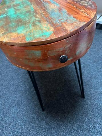 VidaXL bureau en spiegel van gerecycled hout. beschikbaar voor biedingen