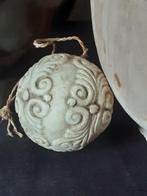 Sierlijke decoratie bal met relief,landelijk ,stoer brocante, Antiek en Kunst, Curiosa en Brocante, Ophalen of Verzenden