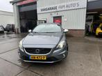 Volvo V40 2.0 D2 R-Design Business, Auto's, Voorwielaandrijving, Gebruikt, Euro 6, 4 cilinders