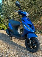 PIAGGIO ZIP BROM 45KM 2018 origineel 1ste eigenaar GARANTIE, Fietsen en Brommers, Ophalen, Zo goed als nieuw, Benzine, Zip