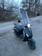 Gts toscana dynamic scooter, Fietsen en Brommers, Ophalen of Verzenden, Zo goed als nieuw, Benzine, Overige merken