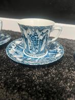 3 koffiekopjes met schoteltje , oud en apart!, Ophalen of Verzenden