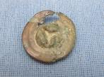 Middeleeuwen - schijf fibula - 5e - 10e eeuw - bodemvondst, Ophalen of Verzenden, Brons