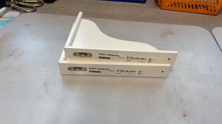 Ikea EKBY HEMNES HENSVIK wandplank wandsteunen plank, Huis en Inrichting, Woonaccessoires | Wandplanken en Boekenplanken, Gebruikt