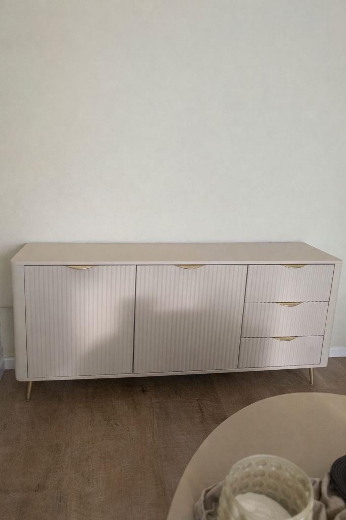 Kast, Dressoirs beige ZGAN, Huis en Inrichting, Kasten | Dressoirs, Zo goed als nieuw, 50 tot 100 cm, 25 tot 50 cm, Met lade(s)