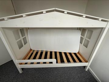 Kinderbed Guus beschikbaar voor biedingen