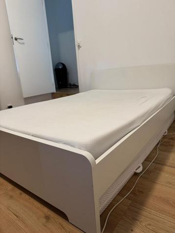 IKEA bed 1 year used + mattress