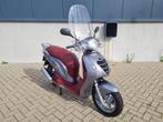 Honda PS150i Motorscooter Z.G.A.N, Motoren, Motoren | Honda, Scooter, 4 cilinders, Bedrijf, Minimaal motorrijbewijs A2
