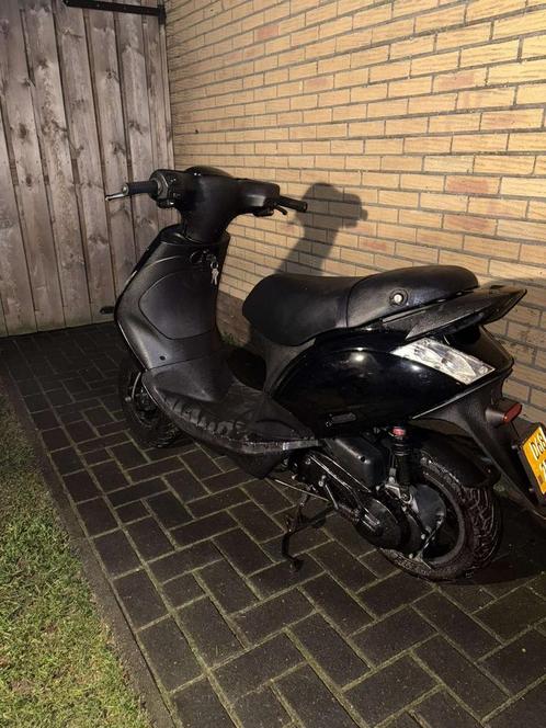 Piaggio zip 2t, Fietsen en Brommers, Scooters | Piaggio, Gebruikt, Zip, Maximaal 45 km/u, Tweetakt, Ophalen