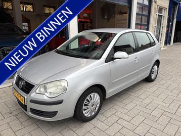 Volkswagen Polo 1.4-16V Turijn (bj 2005) beschikbaar voor biedingen