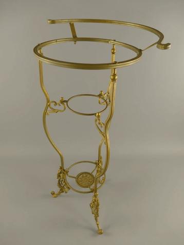 Mooie messing lampet standaard beschikbaar voor biedingen