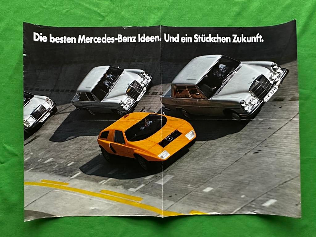 Mercedes-Benz poster o.a. type C111. Dubbelzijdige poster., Ophalen of Verzenden, Gebruikt, Auto's