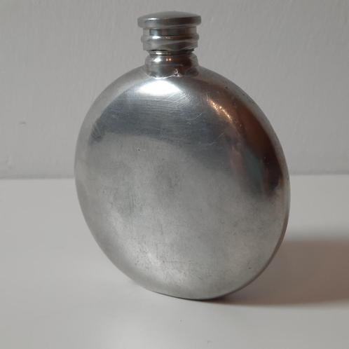 Heupflacon Made in Sheffield England platvink, Antiek en Kunst, Antiek | Tin, Ophalen of Verzenden