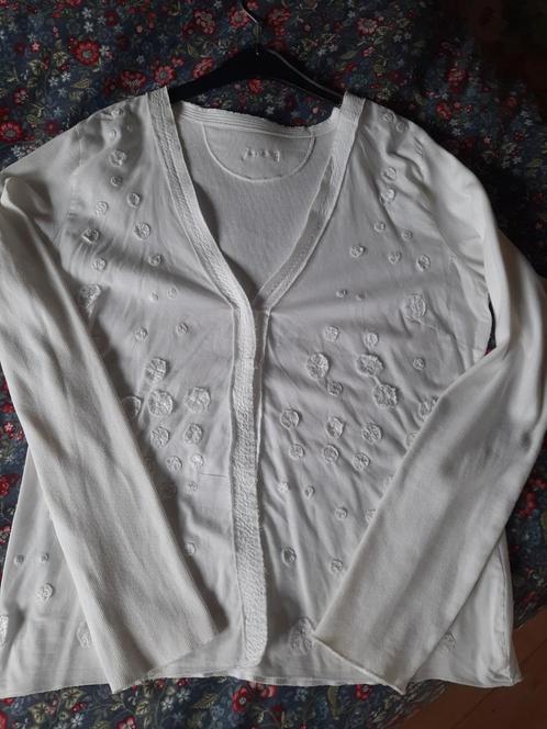 Just B. wit dames zomervestje maat 42., Kleding | Dames, Truien en Vesten, Zo goed als nieuw, Maat 42/44 (L), Wit, Ophalen of Verzenden