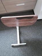 Bijzettafeltje tafel met wielen, Ophalen of Verzenden, Zo goed als nieuw