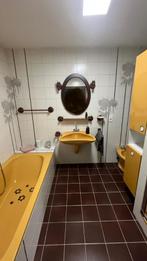 Retro badkamer jaren 70 stijl, Ophalen, Zo goed als nieuw, Met bad