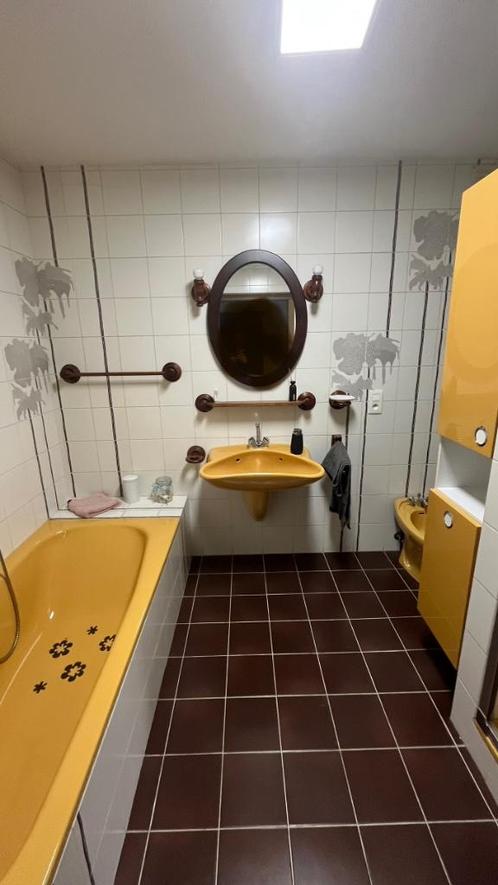 Retro badkamer jaren 70 stijl, Huis en Inrichting, Badkamer | Complete badkamers, Zo goed als nieuw, Met bad, Met douche, Ophalen