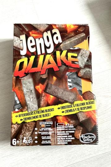 Jenga Tetris Quake, leuk spel zo goed als nieuw in doos beschikbaar voor biedingen