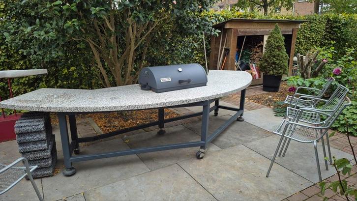 Buitenkeuken inclusief barbecue te koop, Tuin en Terras, Buitenkeukens, Zo goed als nieuw, Gas, Ophalen