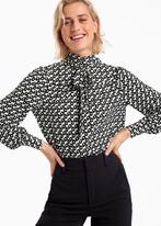 Vanilia blouse, travel stof met strik zwart wit, maat 40/42, Kleding | Dames, Tops, Maat 42/44 (L), Lange mouw, Wit, Zo goed als nieuw