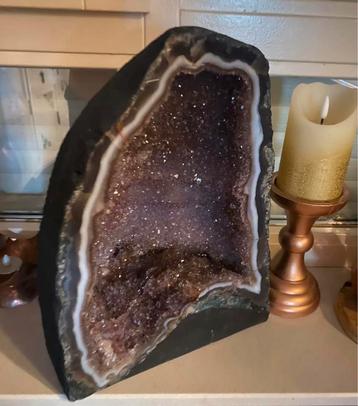 Amethist Geode 30€ per kilo 16,5 kg h35cm b26cm d18cm beschikbaar voor biedingen
