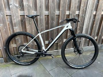 Scott Scale RC Team - Shimano XT 1x12 maat L beschikbaar voor biedingen