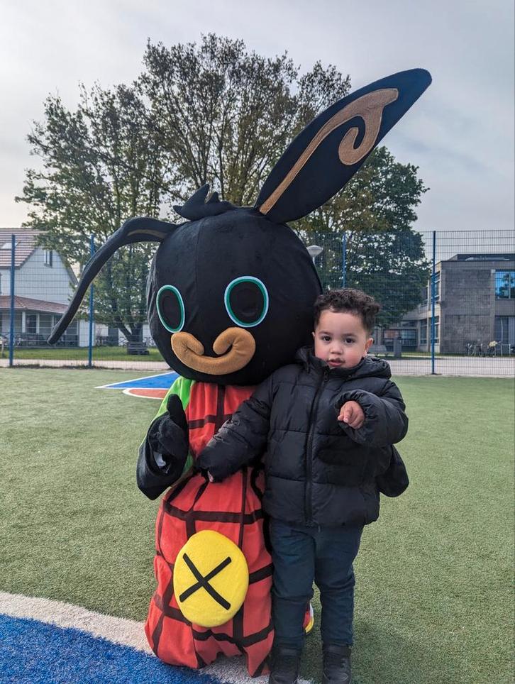 Bing Mascotte - Kinderfeestjes/ Verjaardag/ Evenement, Hobby en Vrije tijd, Feestartikelen | Verhuur, Nieuw, Ophalen of Verzenden