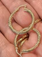 Gouden oorbellen 14 karaat, Ophalen of Verzenden, Zo goed als nieuw, Knopjes of Stekers, Goud